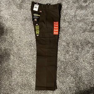 Dickies cargo pants (men’s slim fit) 28x30
